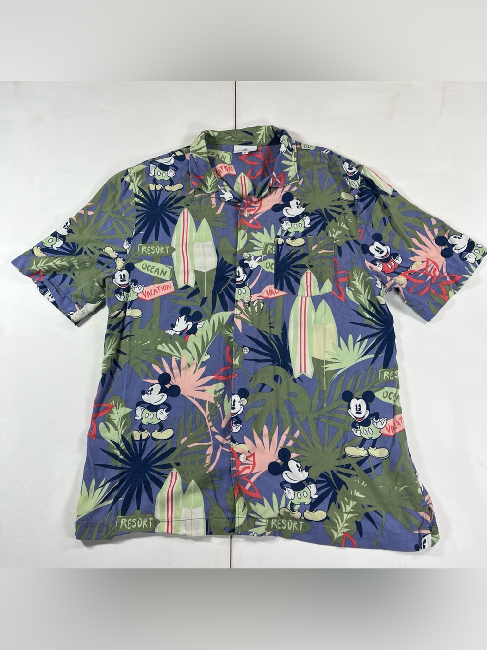 Disney Parks Mickey Surf Vacation Resort Ocean Hawaiian Button Shirt Men's M